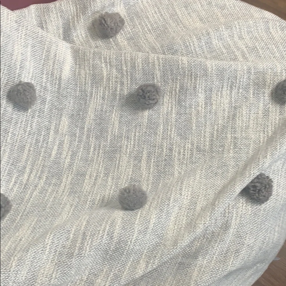 Gray and white Pom Pom fringe throw‎